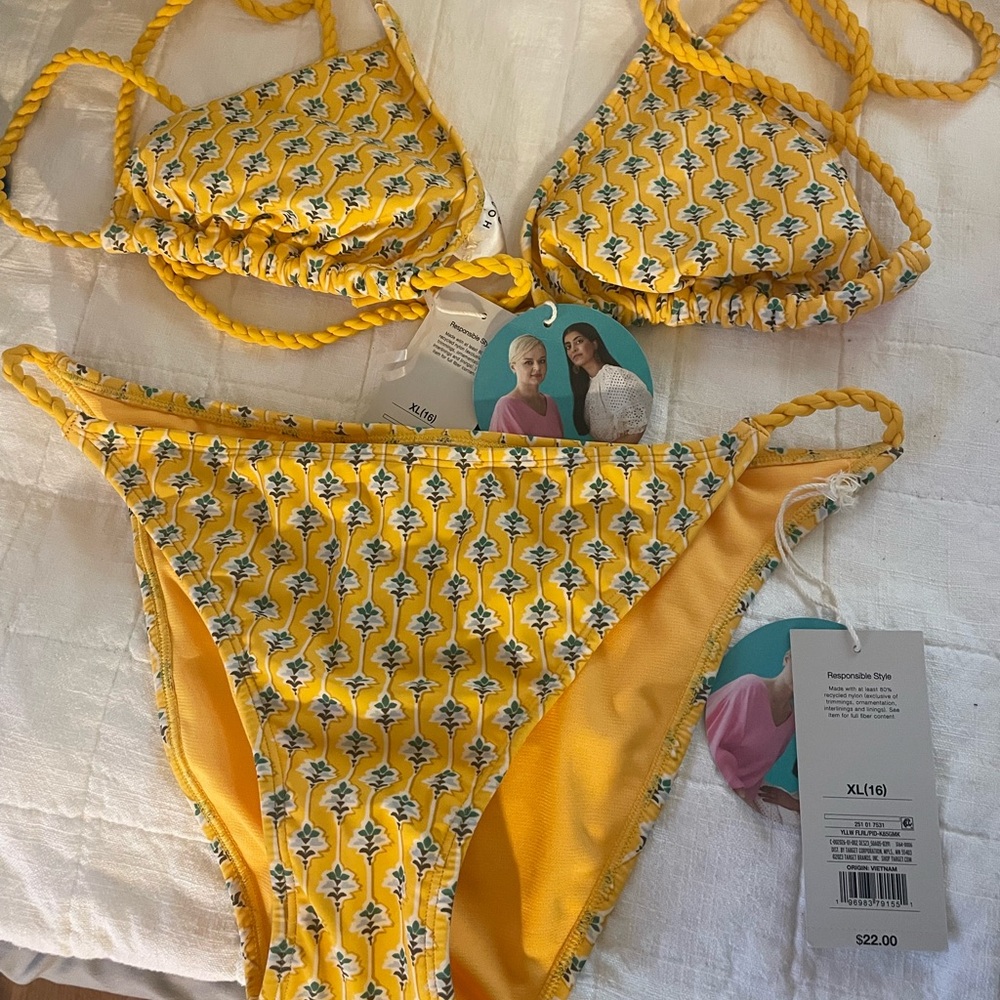 NWOT yellow bikini size XL